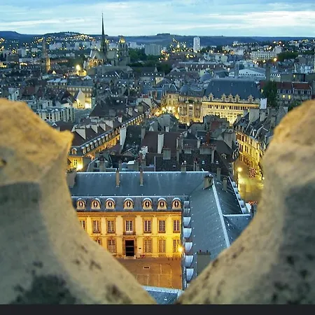 Joli Et Studio En Rdc Au Calme, Centre St Michel Apartment Dijon